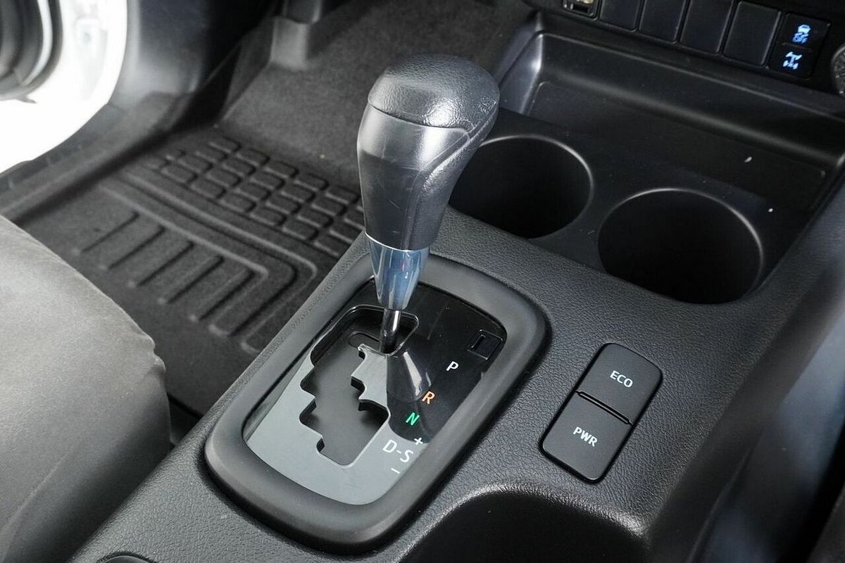 2021 Toyota Hilux SR (4x4) GUN126R Facelift 4X4