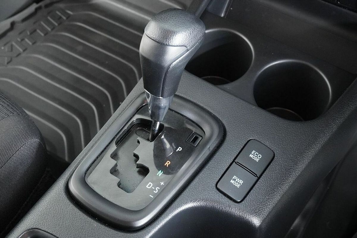 2018 Toyota Hilux SR (4x4) GUN126R MY17 4X4