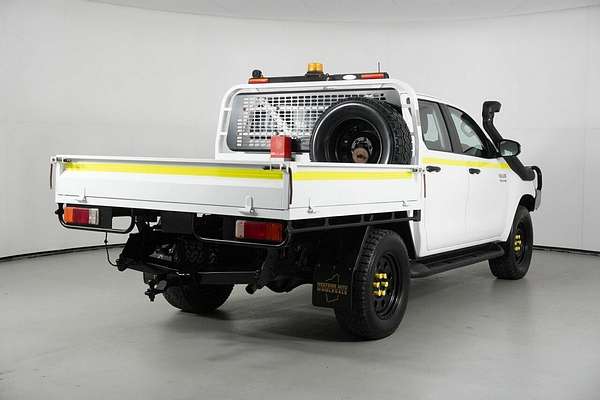 2021 Toyota Hilux SR (4x4) GUN126R Facelift 4X4