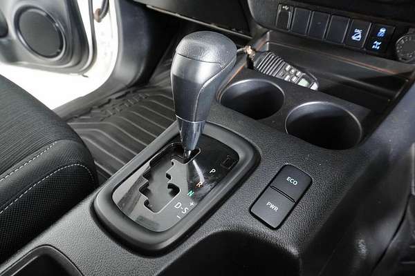 2021 Toyota Hilux SR (4x4) GUN126R Facelift 4X4