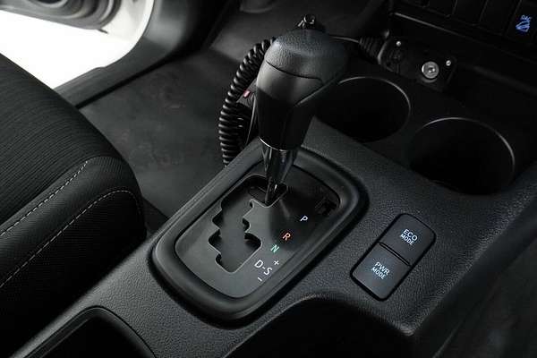 2021 Toyota Hilux SR (4x4) GUN126R Facelift 4X4