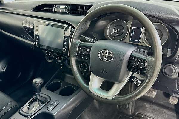 2021 Toyota Hilux SR (4x4) GUN126R Facelift 4X4