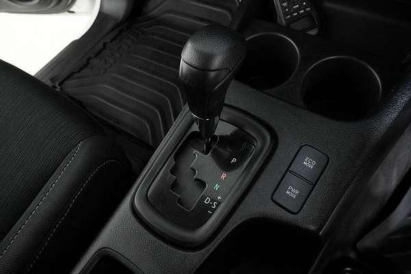 2021 Toyota Hilux SR (4x4) GUN126R Facelift 4X4