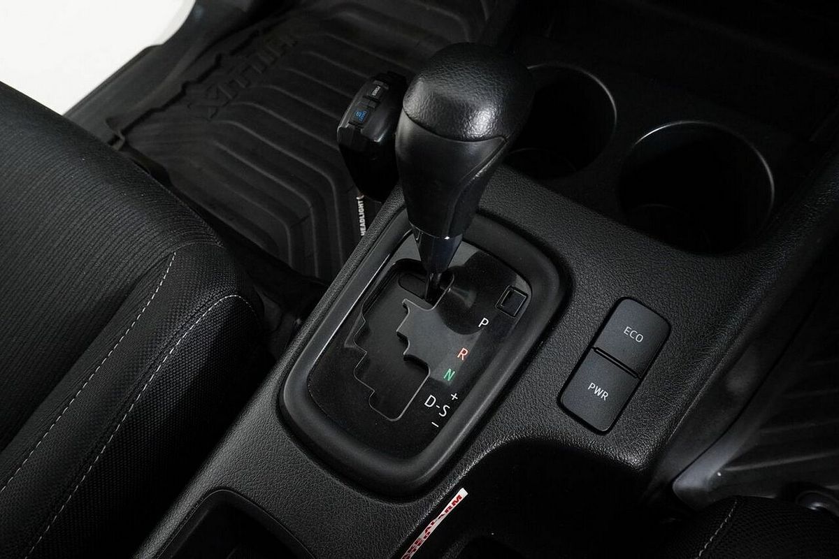 2022 Toyota Hilux SR (4x4) GUN126R 4X4