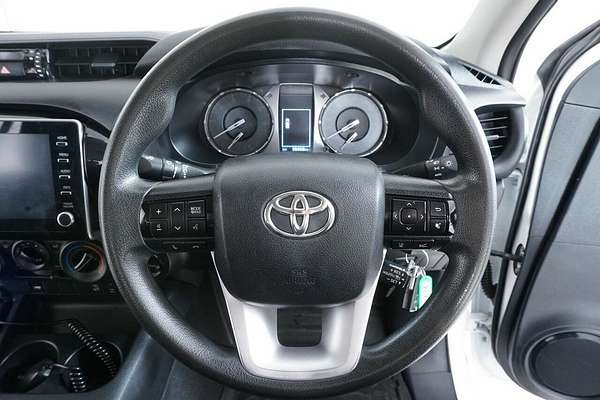 2020 Toyota Hilux SR (4x4) GUN126R Facelift 4X4
