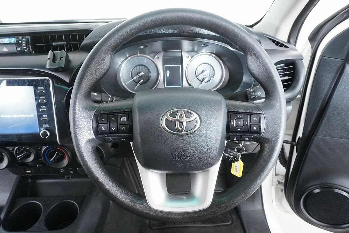 2021 Toyota Hilux SR (4x4) GUN126R Facelift 4X4
