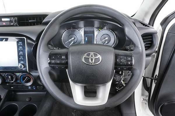 2020 Toyota Hilux SR (4x4) GUN126R Facelift 4X4