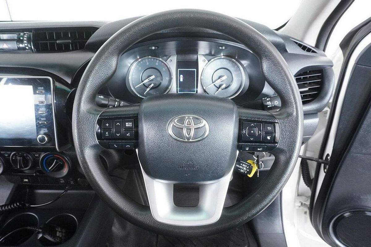 2021 Toyota Hilux SR (4x4) GUN126R Facelift 4X4