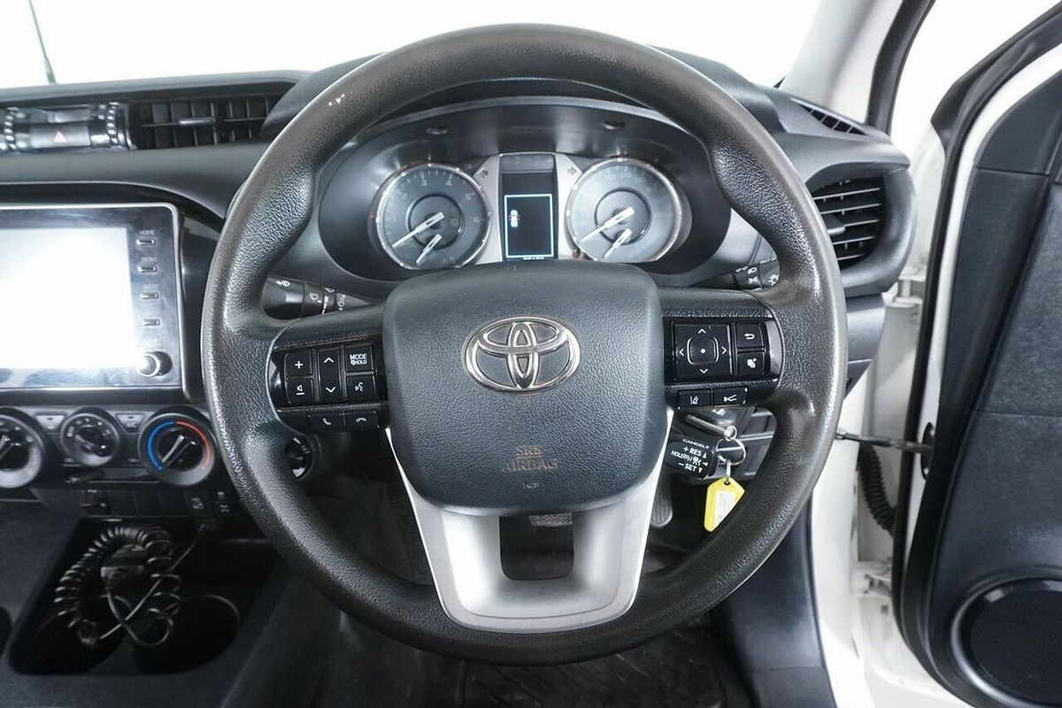 2021 Toyota Hilux SR (4x4) GUN126R Facelift 4X4