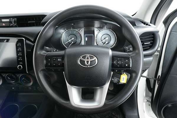 2021 Toyota Hilux SR (4x4) GUN126R Facelift 4X4