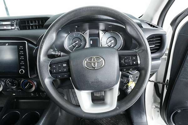2021 Toyota Hilux SR (4x4) GUN126R Facelift 4X4