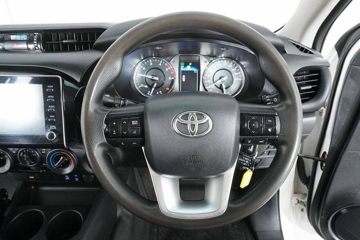 2021 Toyota Hilux SR (4x4) GUN126R Facelift 4X4