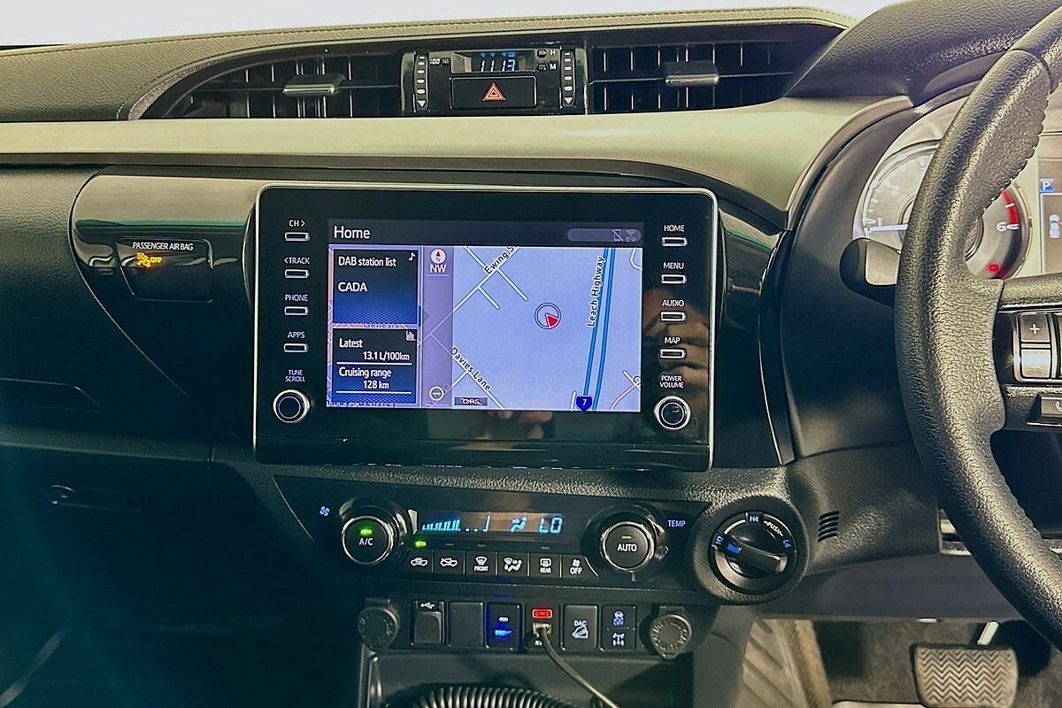 2021 Toyota Hilux SR5 (4x4) GUN126R Facelift 4X4