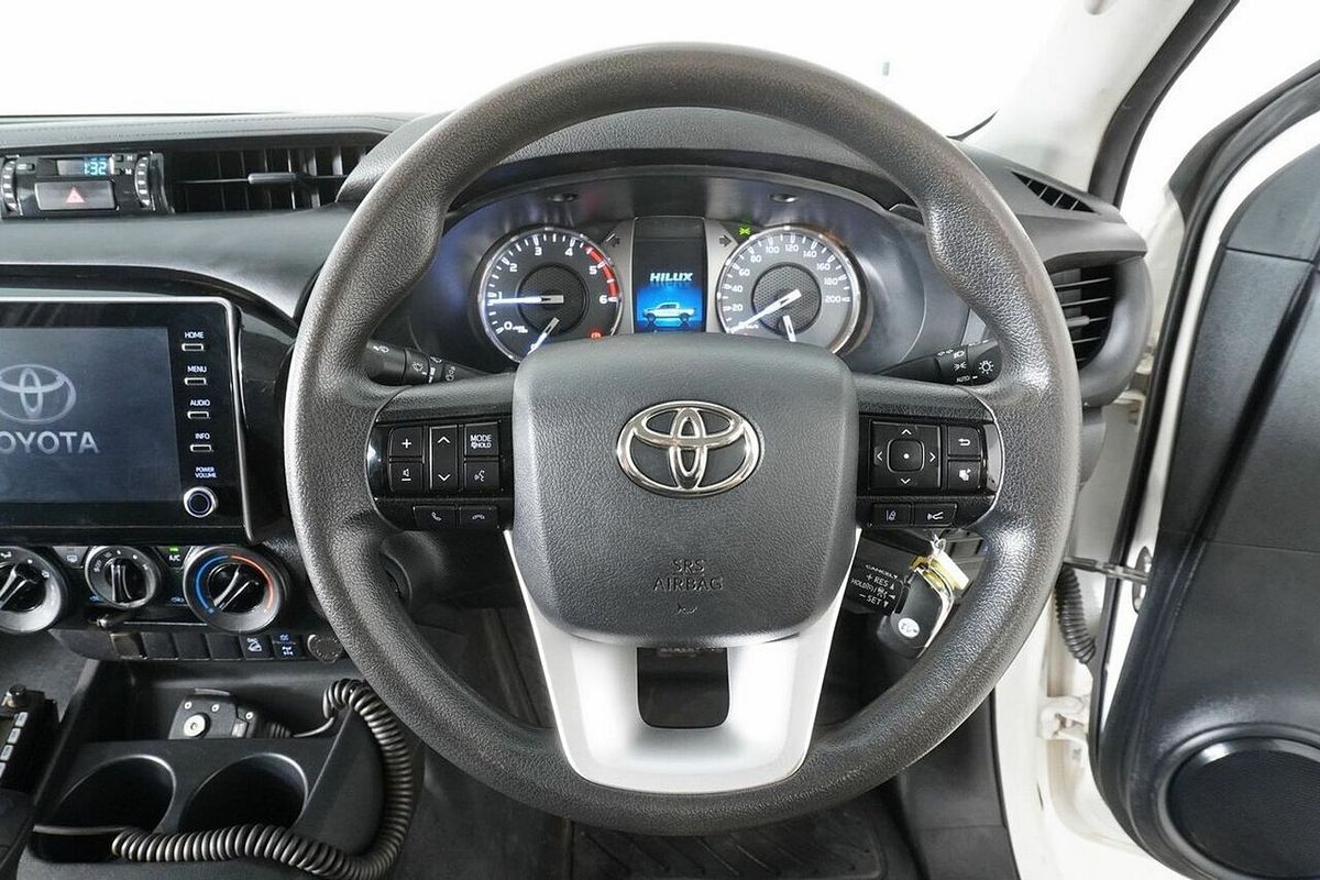 2020 Toyota Hilux SR (4x4) GUN126R Facelift 4X4