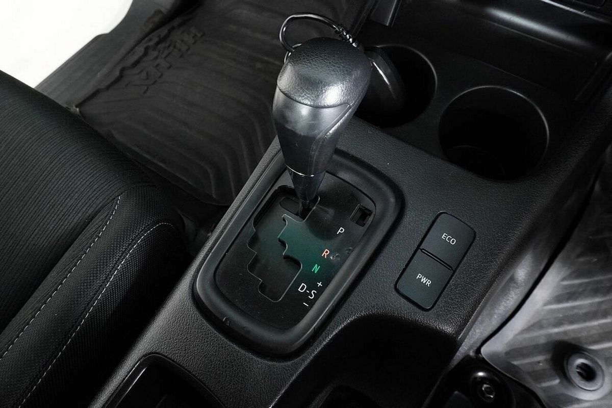 2022 Toyota Hilux SR (4x4) GUN126R 4X4