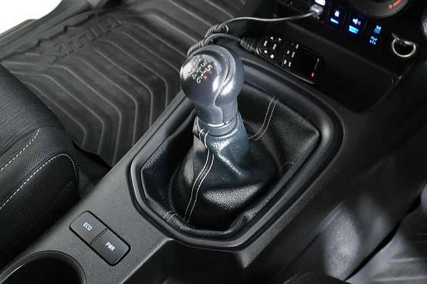 2021 Toyota Hilux SR (4x4) GUN126R Facelift 4X4