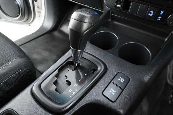 2020 Toyota Hilux SR (4x4) GUN126R Facelift 4X4