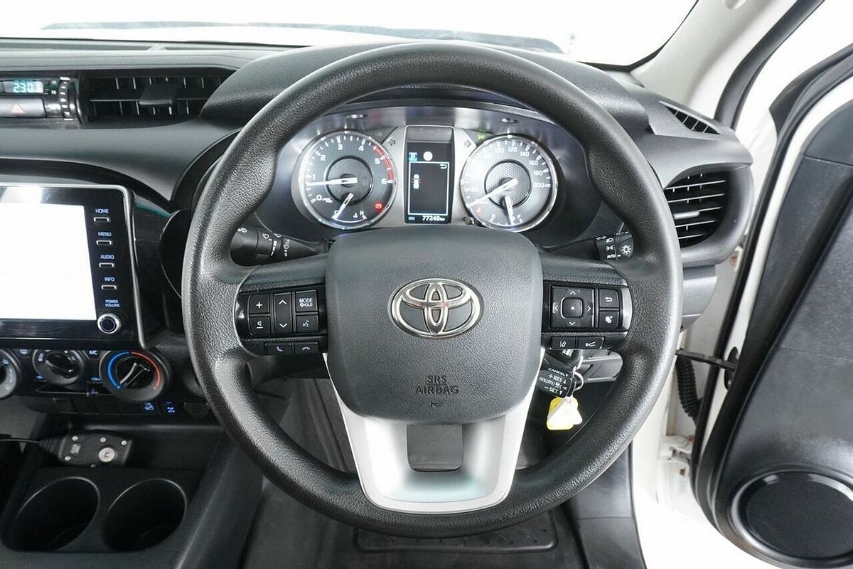 2020 Toyota Hilux SR (4x4) GUN126R Facelift 4X4