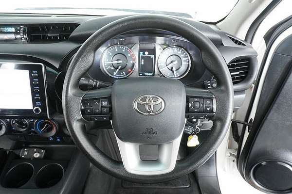 2020 Toyota Hilux SR (4x4) GUN126R Facelift 4X4