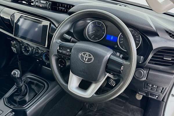 2017 Toyota Hilux SR (4x4) GUN126R MY17 4X4