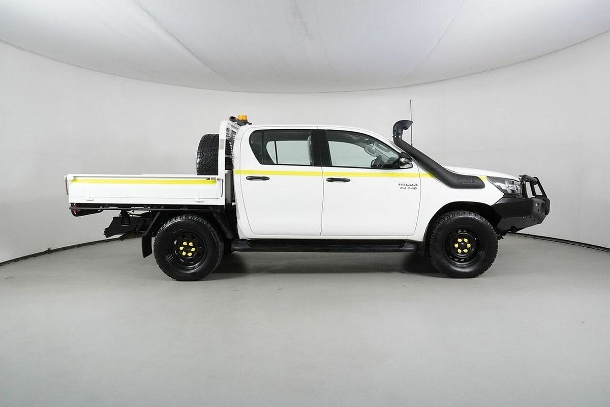 2021 Toyota Hilux SR (4x4) GUN126R Facelift 4X4