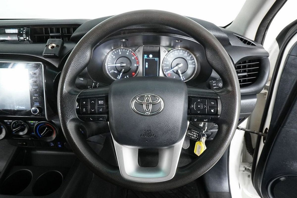 2021 Toyota Hilux SR (4x4) GUN126R Facelift 4X4