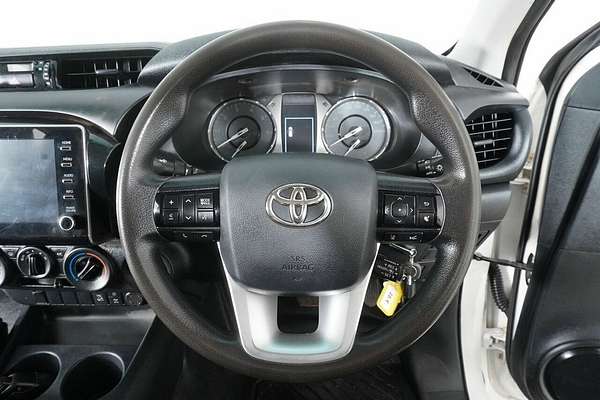 2021 Toyota Hilux SR (4x4) GUN126R Facelift 4X4