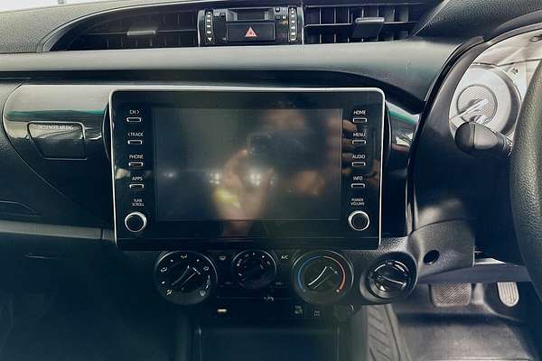 2021 Toyota Hilux SR (4x4) GUN126R Facelift 4X4