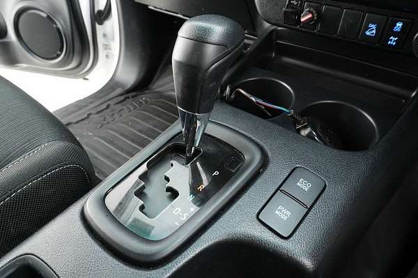 2021 Toyota Hilux SR (4x4) GUN126R Facelift 4X4