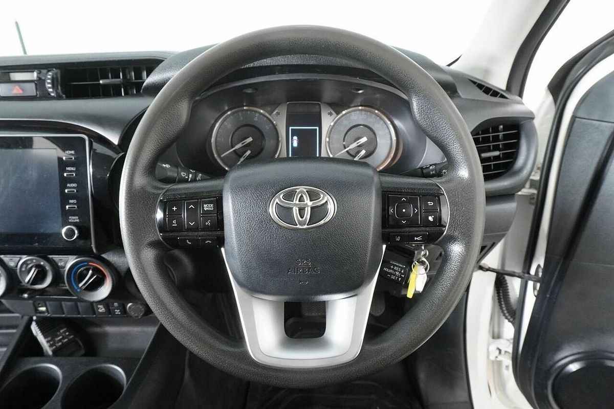 2021 Toyota Hilux SR (4x4) GUN126R Facelift 4X4
