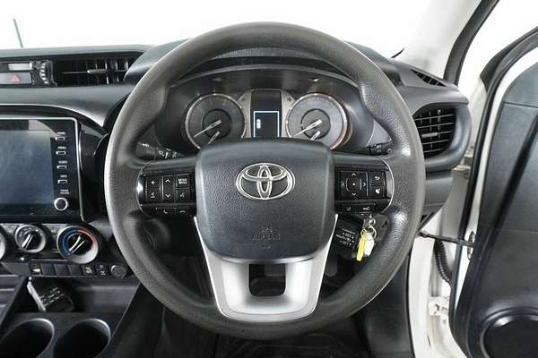 2021 Toyota Hilux SR (4x4) GUN126R Facelift 4X4