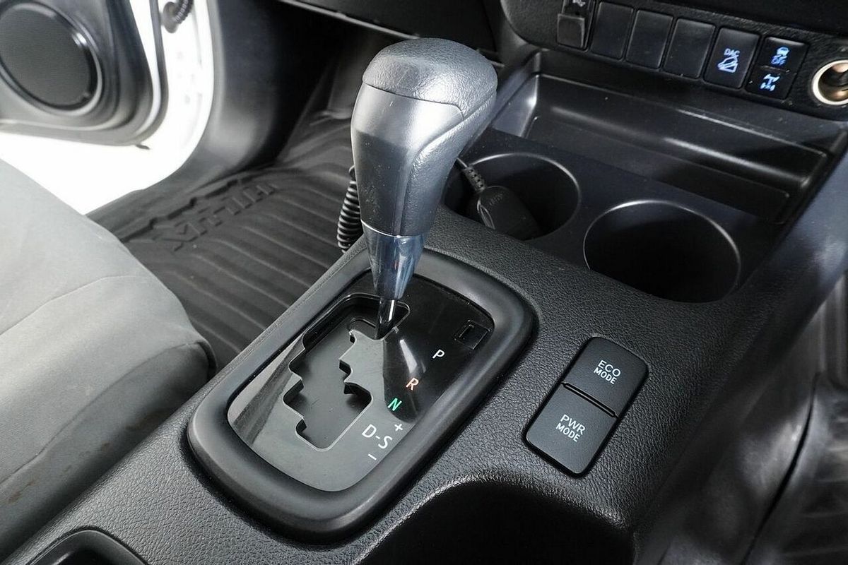 2021 Toyota Hilux SR (4x4) GUN126R Facelift 4X4