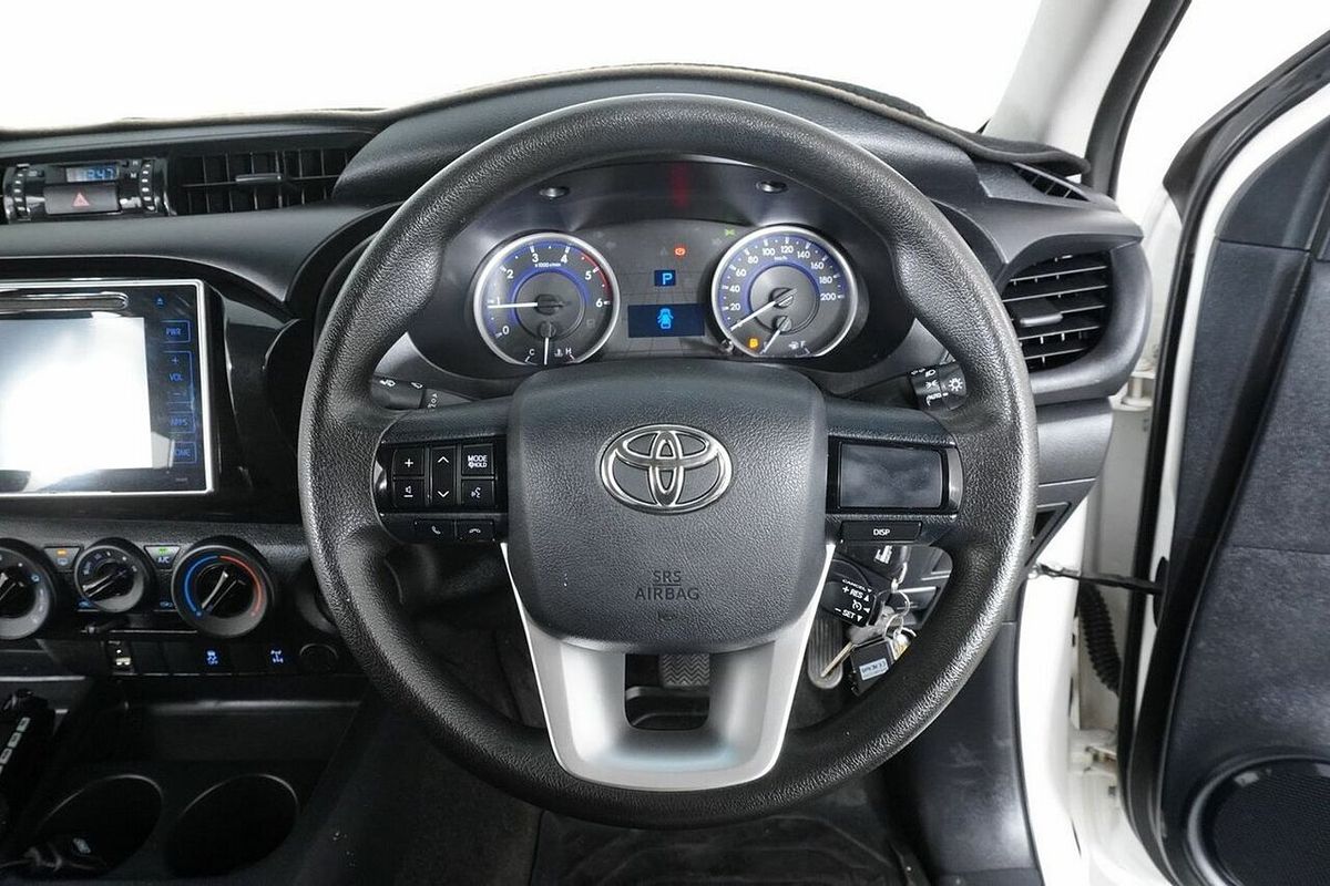 2016 Toyota Hilux SR (4x4) GUN126R 4X4