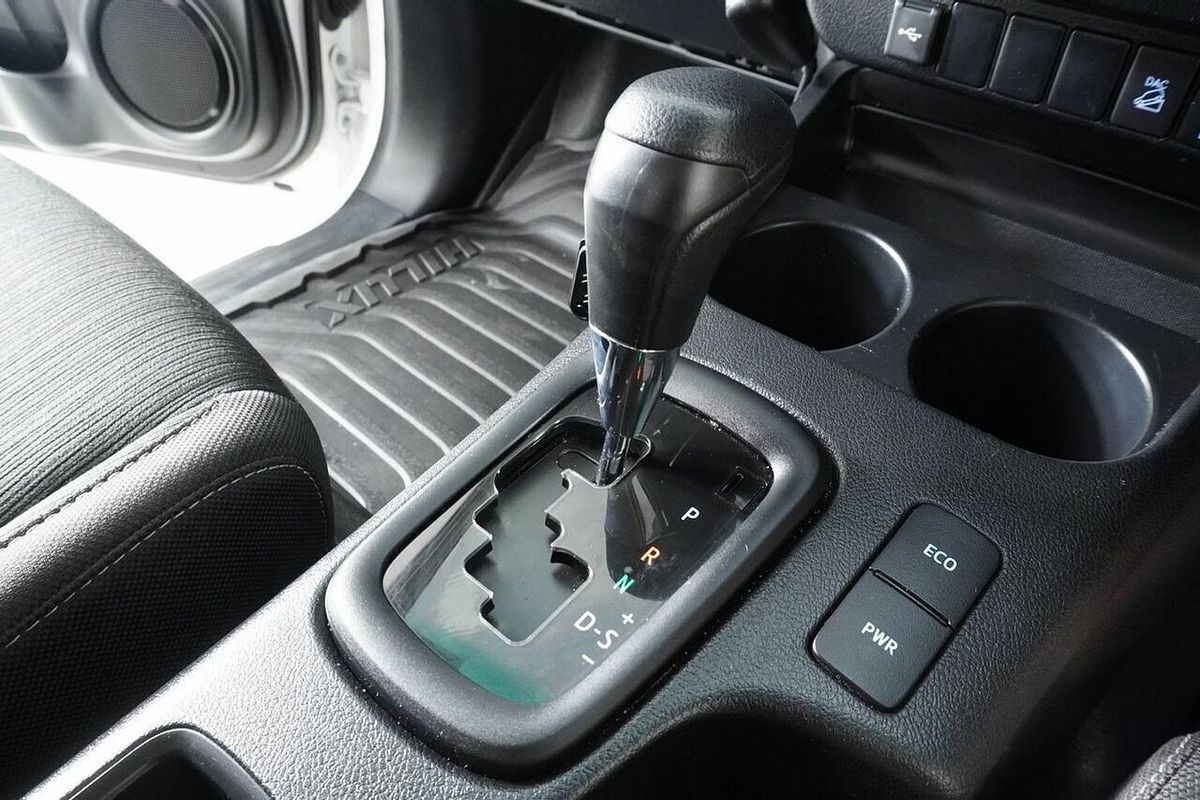 2024 Toyota Hilux SR (4x4) GUN126R 4X4