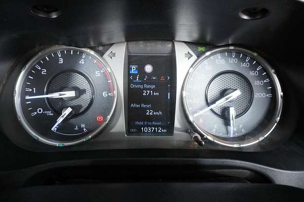 2021 Toyota Hilux SR (4x4) GUN126R Facelift 4X4
