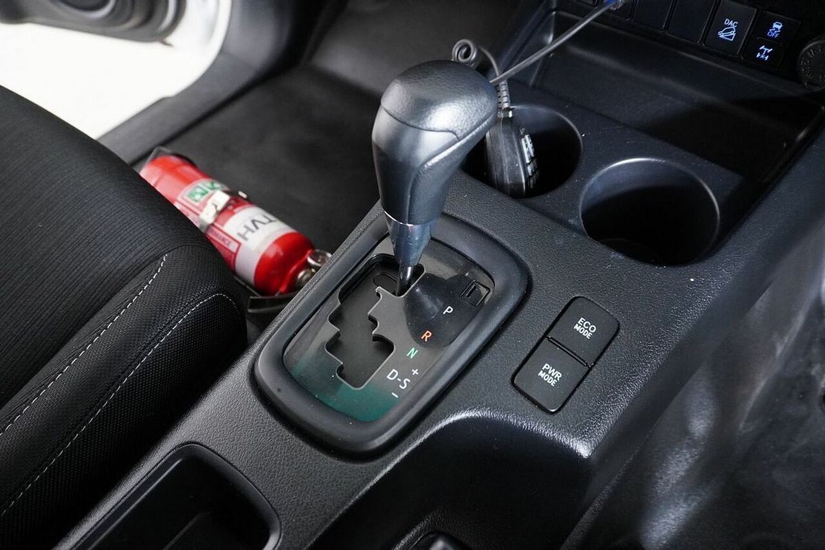 2021 Toyota Hilux SR (4x4) GUN126R Facelift 4X4