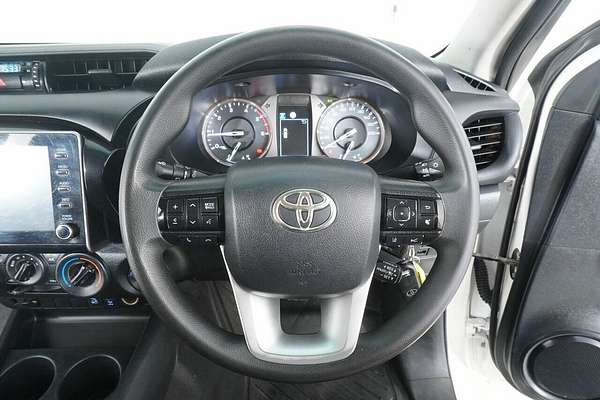 2020 Toyota Hilux SR (4x4) GUN126R Facelift 4X4