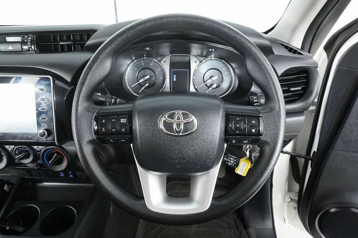 2022 Toyota Hilux SR (4x4) Steel Wheels GUN126R 4X4