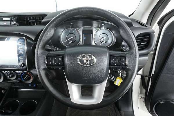 2022 Toyota Hilux SR (4x4) Steel Wheels GUN126R 4X4