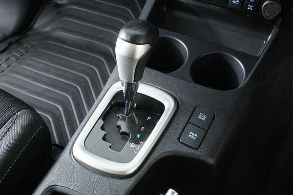 2021 Toyota Hilux SR5 (4x4) GUN126R Facelift 4X4