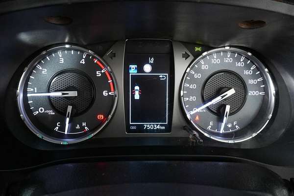 2020 Toyota Hilux SR (4x4) GUN126R Facelift 4X4