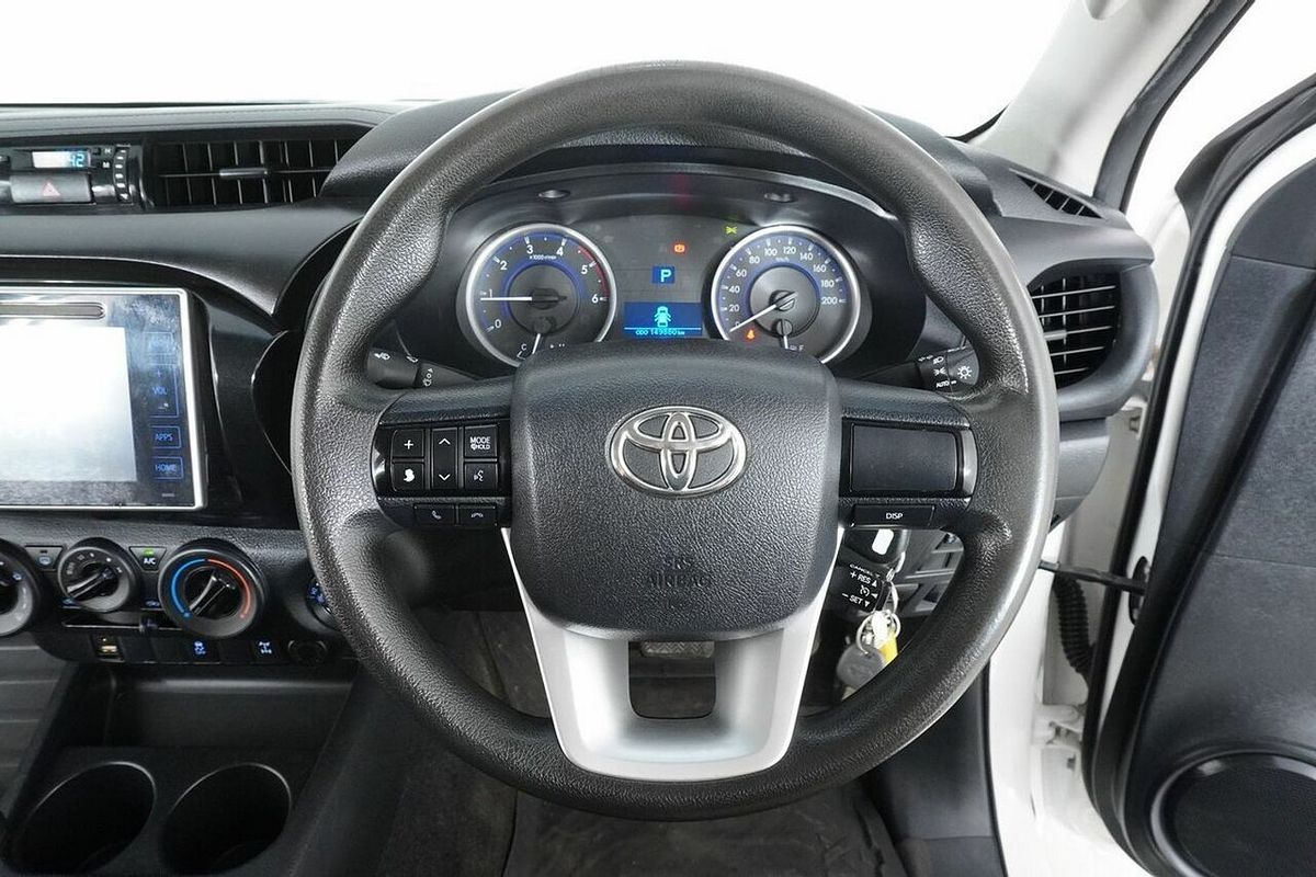 2016 Toyota Hilux SR (4x4) GUN126R 4X4