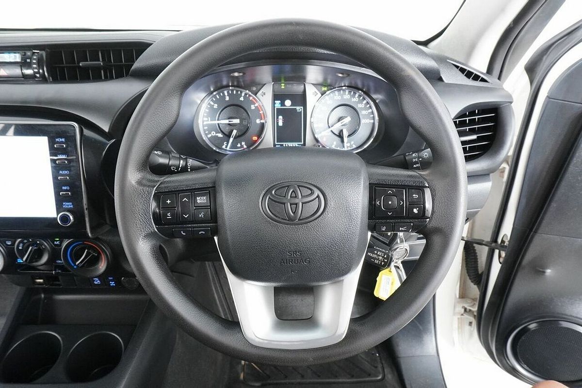 2020 Toyota Hilux SR (4x4) GUN126R Facelift 4X4