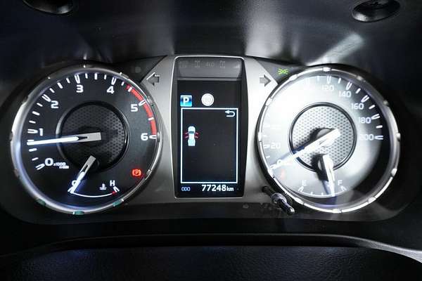 2020 Toyota Hilux SR (4x4) GUN126R Facelift 4X4