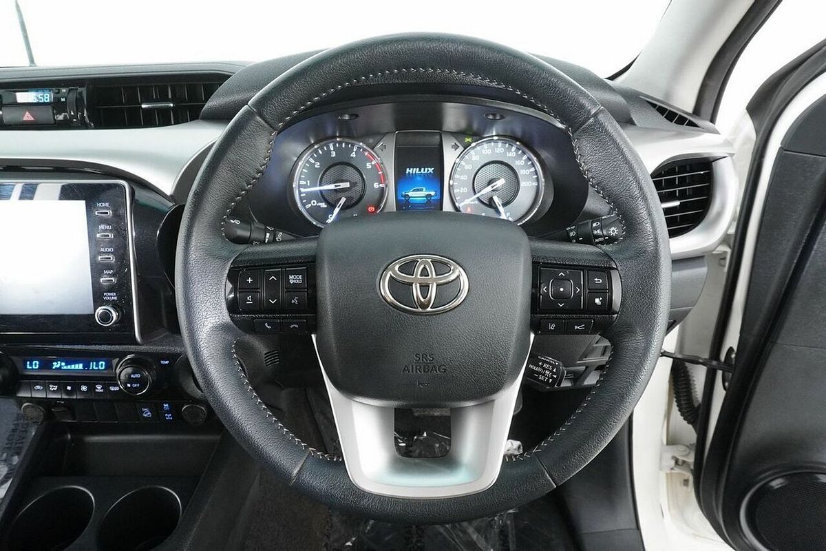 2021 Toyota Hilux SR5 (4x4) GUN126R Facelift 4X4