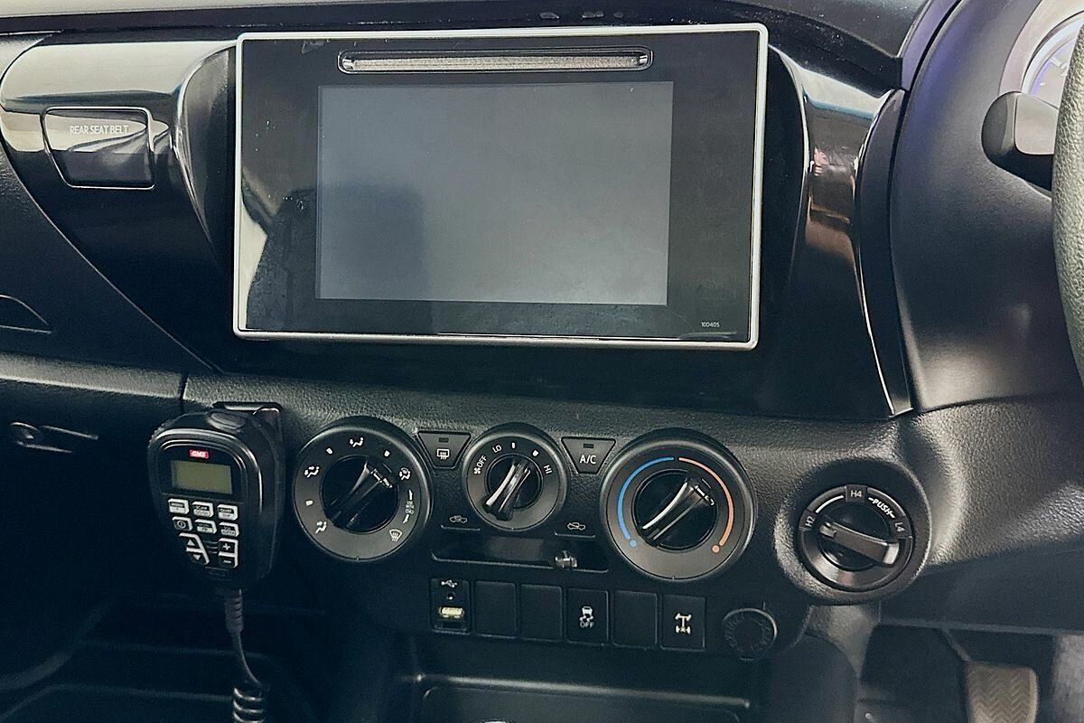 2017 Toyota Hilux SR (4x4) GUN126R MY17 4X4