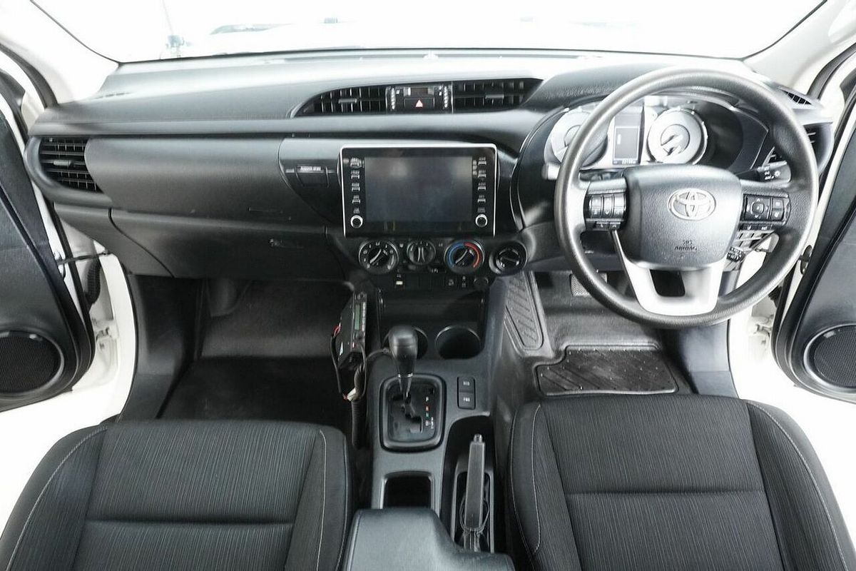 2021 Toyota Hilux SR (4x4) GUN126R Facelift 4X4