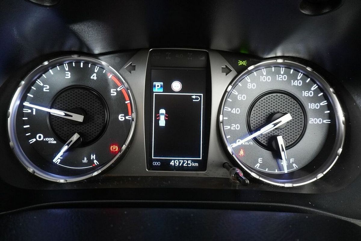 2021 Toyota Hilux SR (4x4) GUN126R Facelift 4X4