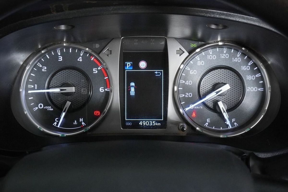 2021 Toyota Hilux SR (4x4) GUN126R Facelift 4X4