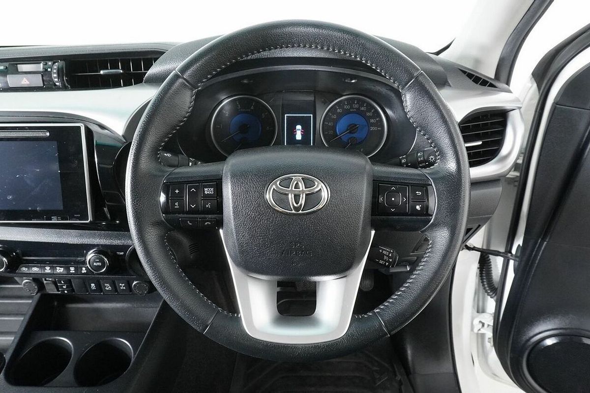 2018 Toyota Hilux SR5 (4x4) GUN126R MY19 4X4